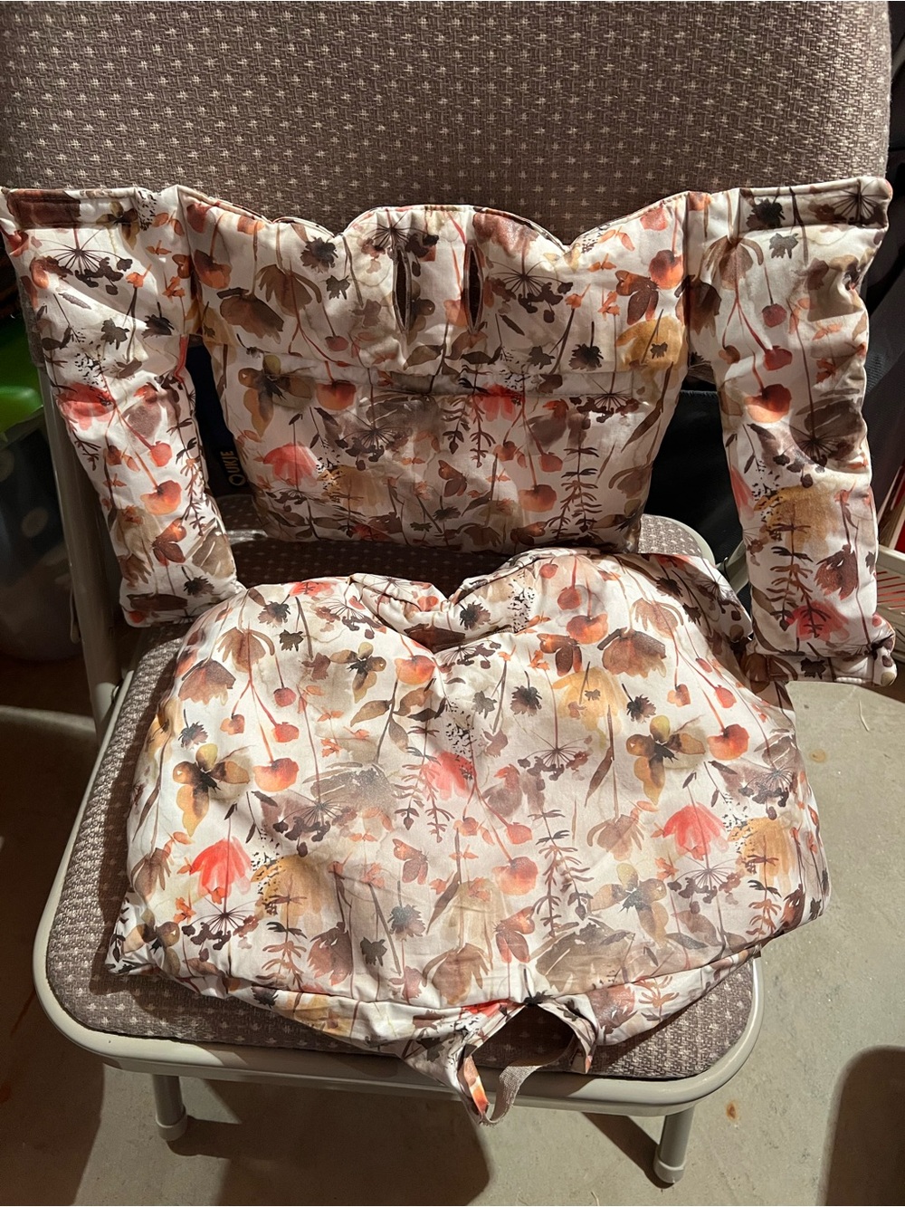Floral Print Chair Cushion Set in Cream and Brown stokee trip trap high chair